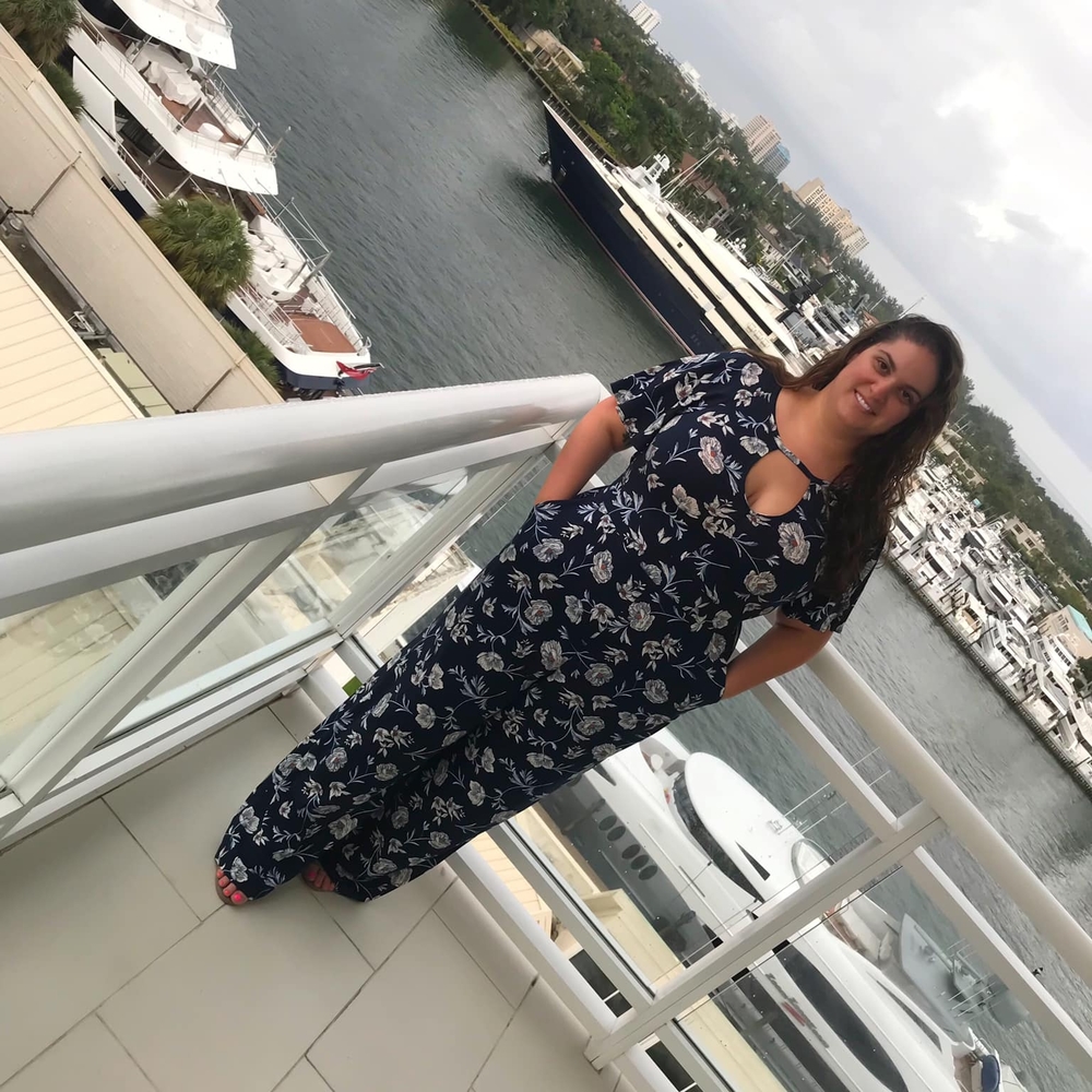 Meet your Posher, Cara